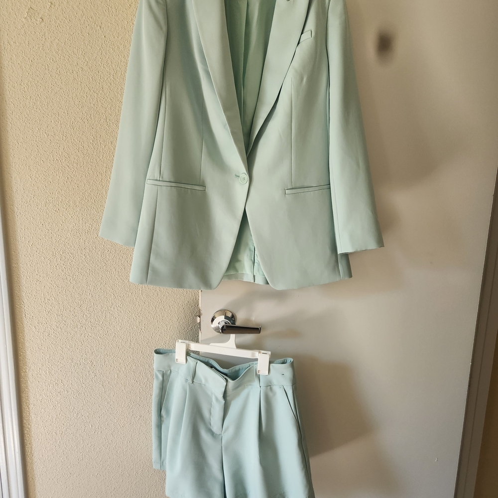 Express Women's Mint Green Suit Set
